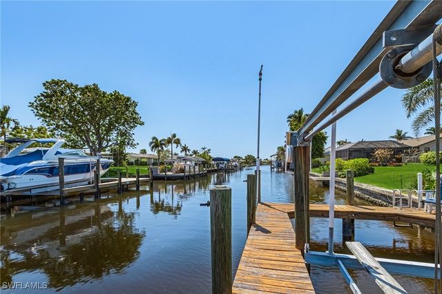 118 SW 51st TER, Cape Coral, FL 33914