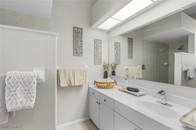 118 SW 51st TER, Cape Coral, FL 33914