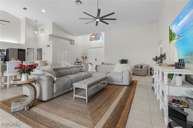 118 SW 51st TER, Cape Coral, FL 33914