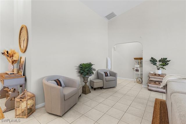 118 SW 51st TER, Cape Coral, FL 33914