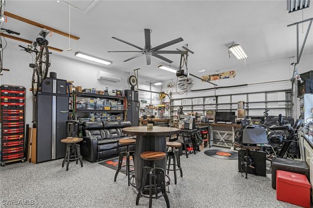 118 SW 51st TER, Cape Coral, FL 33914