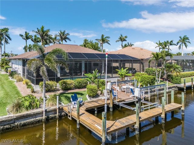 118 SW 51st TER, Cape Coral, FL 33914