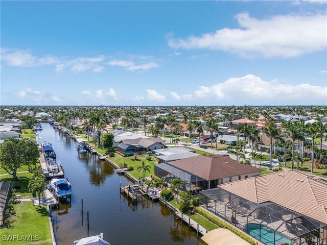 118 SW 51st TER, Cape Coral, FL 33914