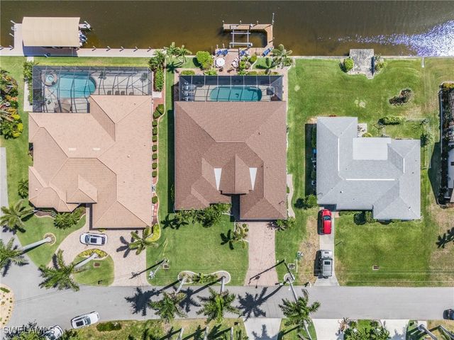 118 SW 51st TER, Cape Coral, FL 33914