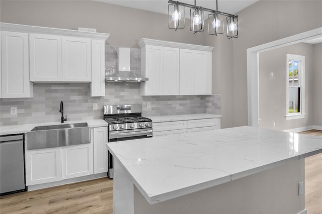 614 11th Street, Galveston, TX 77550