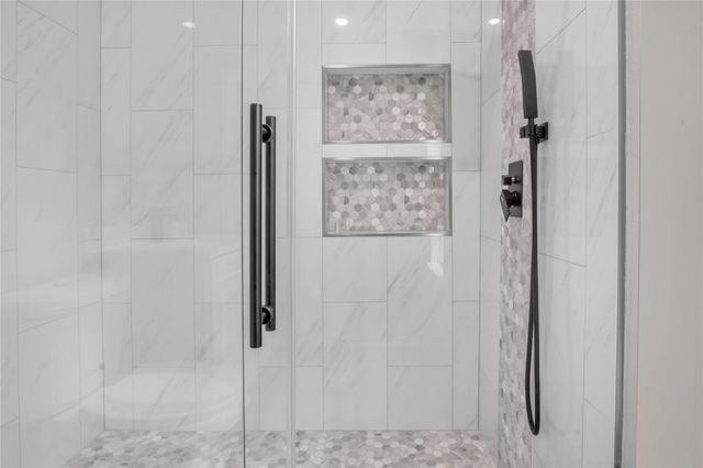 614 11th Street, Galveston, TX 77550