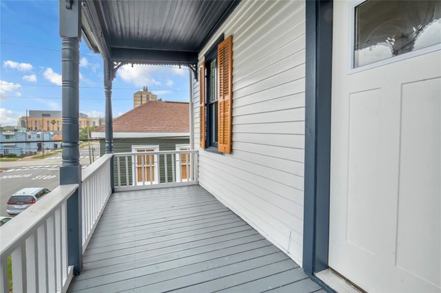 614 11th Street, Galveston, TX 77550