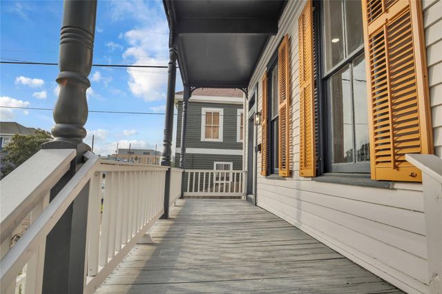 614 11th Street, Galveston, TX 77550