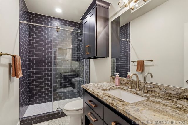 3025 S Boston Court, Tulsa, OK 74114