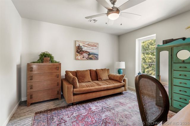 3025 S Boston Court, Tulsa, OK 74114
