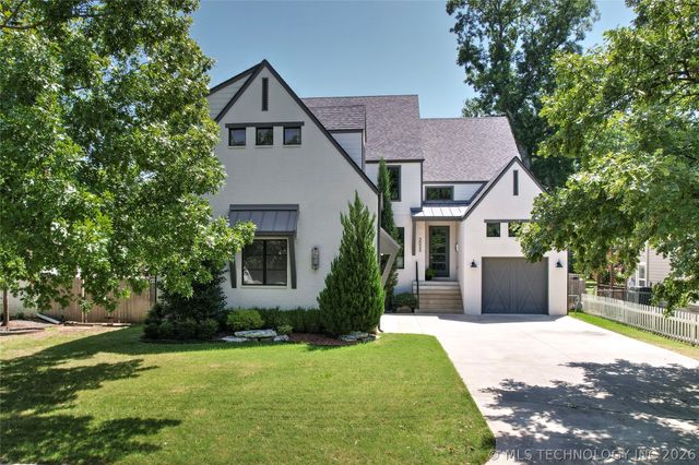 3025 S Boston Court, Tulsa, OK 74114