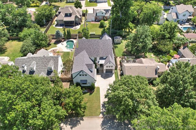 3025 S Boston Court, Tulsa, OK 74114