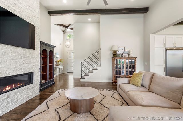 3025 S Boston Court, Tulsa, OK 74114