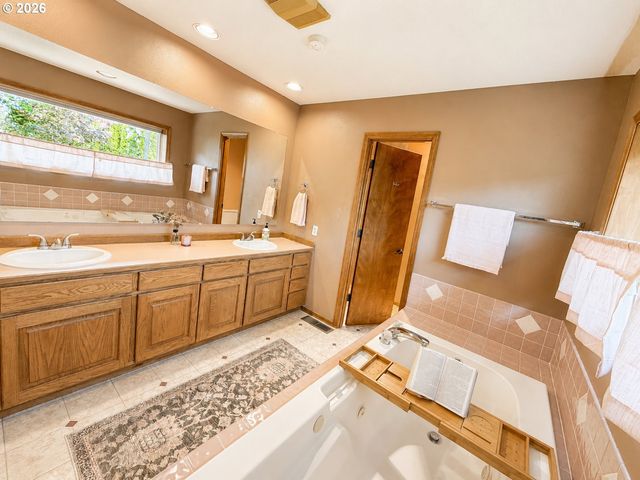 836 Nw 21ST St, Mc Minnville, OR 97128