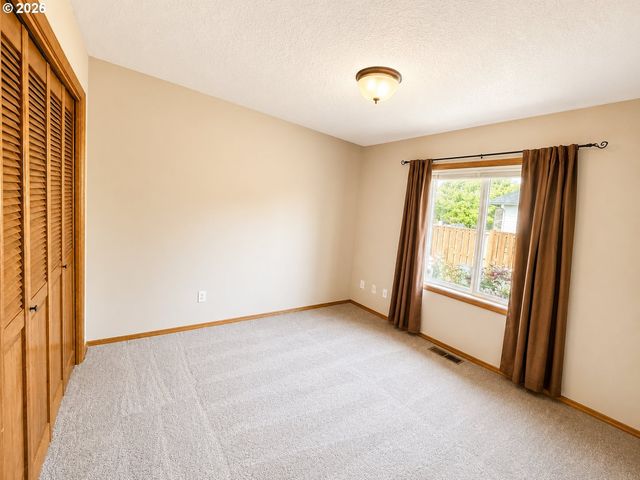 836 Nw 21ST St, Mc Minnville, OR 97128