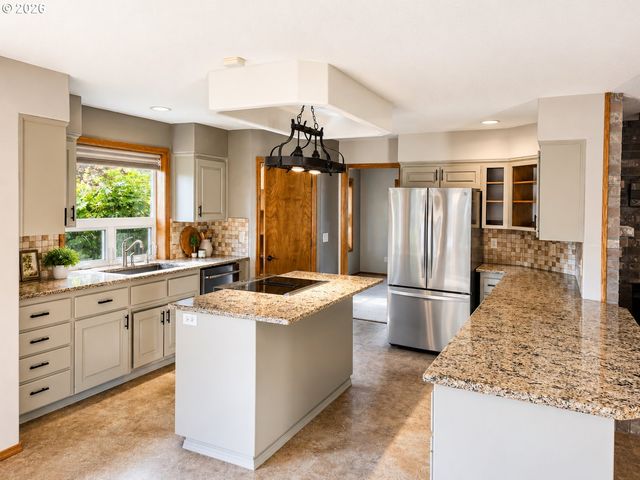 836 Nw 21ST St, Mc Minnville, OR 97128