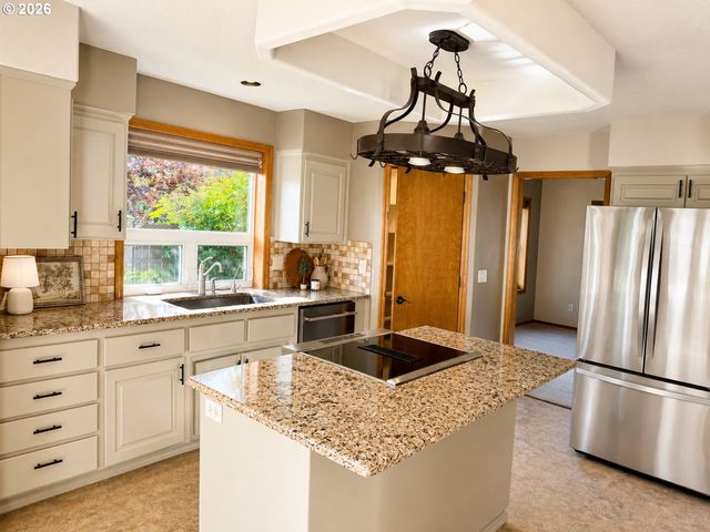 836 Nw 21ST St, Mc Minnville, OR 97128