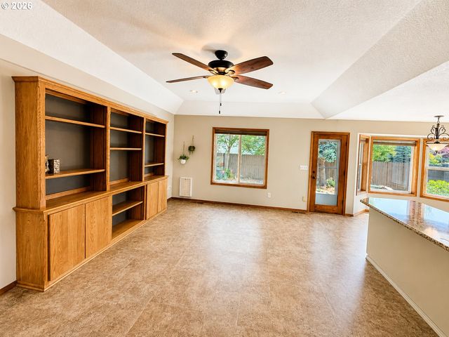 836 Nw 21ST St, Mc Minnville, OR 97128
