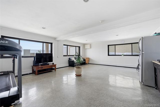 420 Shore Road 3M, Long Beach, NY 11561
