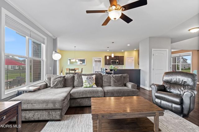 5584 Red Hawk Lane, Sylvania, OH 43560