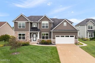 5584 Red Hawk Lane, Sylvania, OH 43560