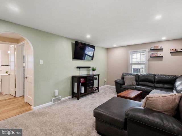 1514 WALNUT ST, Coatesville, PA 19320