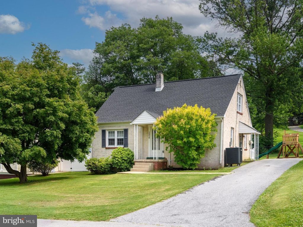 1514 WALNUT ST, Coatesville, PA 19320