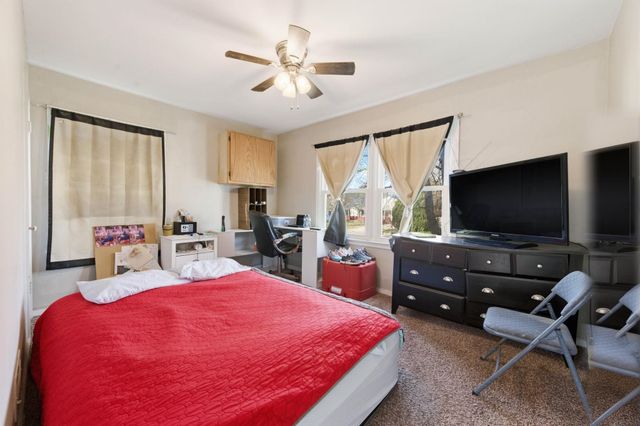 1050 N Pinecrest, Wichita, KS 67208