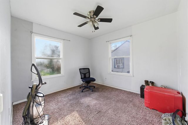 1050 N Pinecrest, Wichita, KS 67208