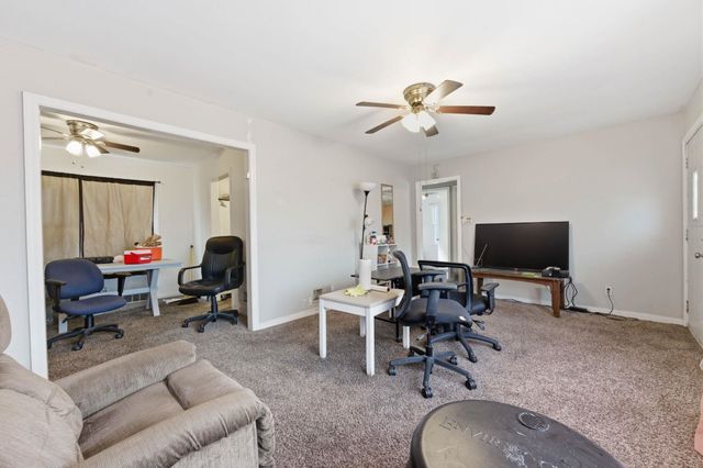 1050 N Pinecrest, Wichita, KS 67208