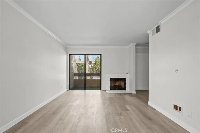 18958 Sherman Way 17, Reseda, CA 91335