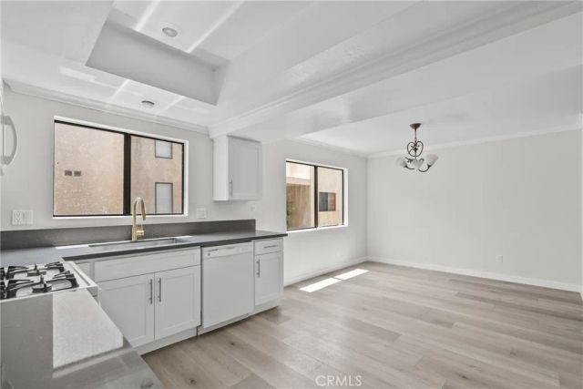 18958 Sherman Way 17, Reseda, CA 91335