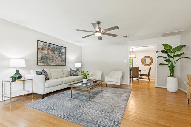 306 S Lois Lane, Richardson, TX 75081
