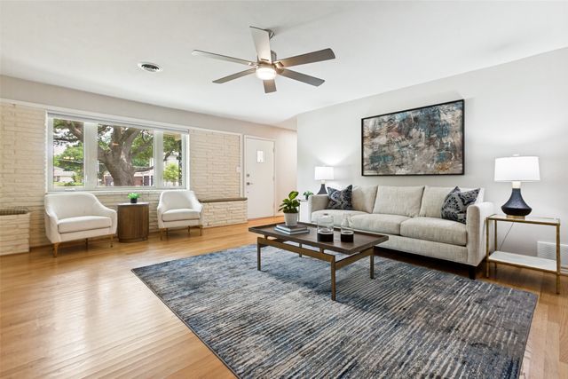 306 S Lois Lane, Richardson, TX 75081