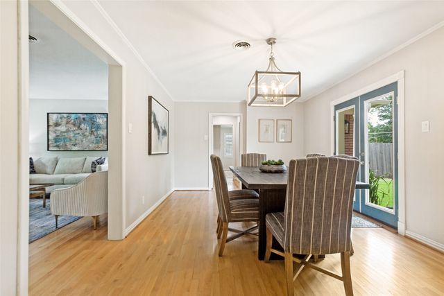 306 S Lois Lane, Richardson, TX 75081