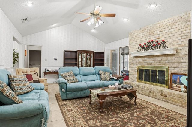 5813 Gateshead DR, Austin, TX 78745