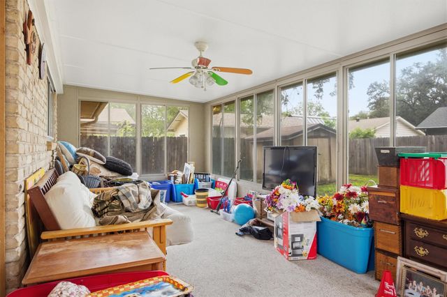 5813 Gateshead DR, Austin, TX 78745