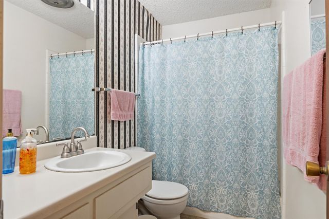 5813 Gateshead DR, Austin, TX 78745