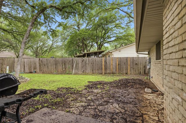 5813 Gateshead DR, Austin, TX 78745