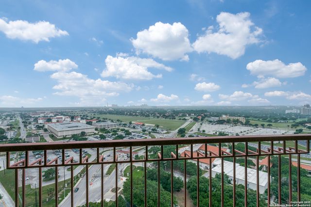 1 Towers Park Ln Apt 2216, San Antonio, TX 78209