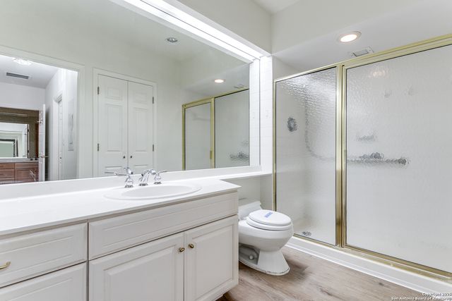 1 Towers Park Ln Apt 2216, San Antonio, TX 78209