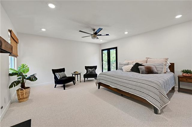 10404 W 150th Terrace, Overland Park, KS 66221
