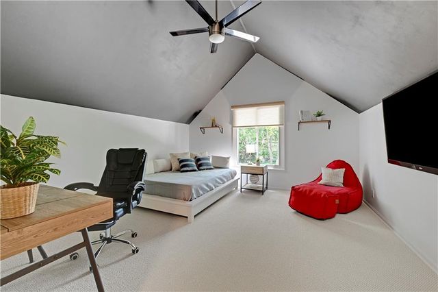 10404 W 150th Terrace, Overland Park, KS 66221