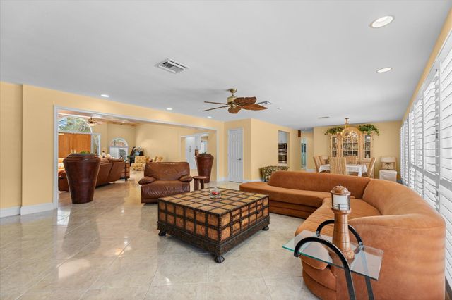 2141 NE 29th Street, Lighthouse Point, FL 33064