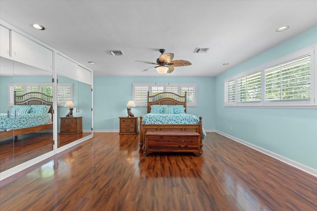 2141 NE 29th Street, Lighthouse Point, FL 33064