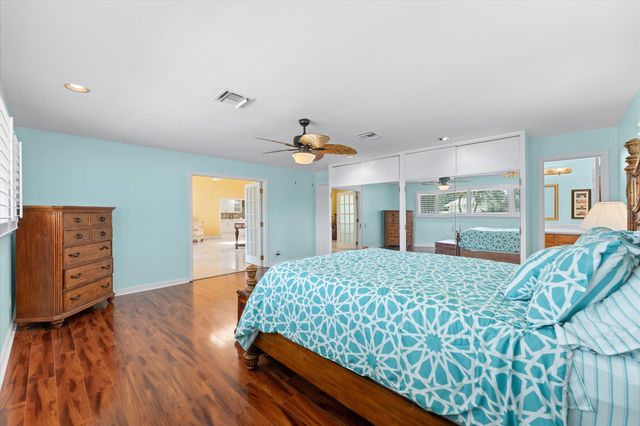 2141 NE 29th Street, Lighthouse Point, FL 33064
