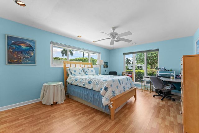 2141 NE 29th Street, Lighthouse Point, FL 33064