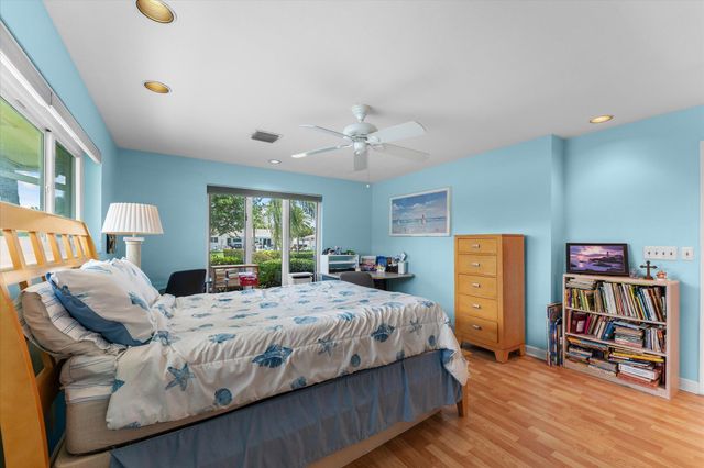 2141 NE 29th Street, Lighthouse Point, FL 33064