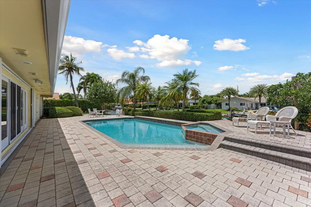 2141 NE 29th Street, Lighthouse Point, FL 33064
