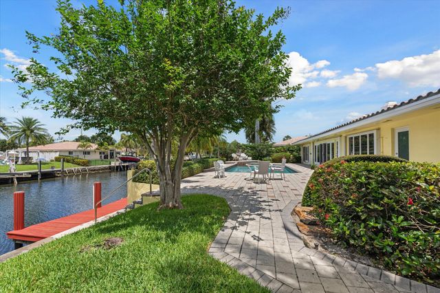 2141 NE 29th Street, Lighthouse Point, FL 33064
